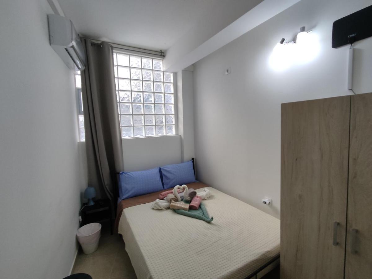 Ferienwohnung Pure Urban Metro Kato Patisia Athen Exterior foto