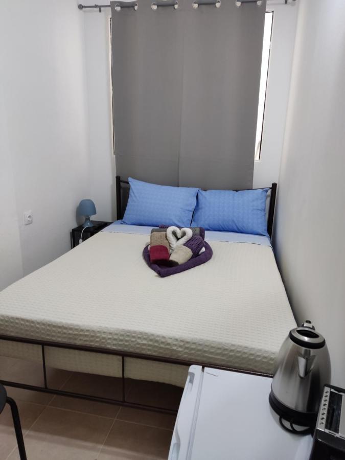 Ferienwohnung Pure Urban Metro Kato Patisia Athen Exterior foto