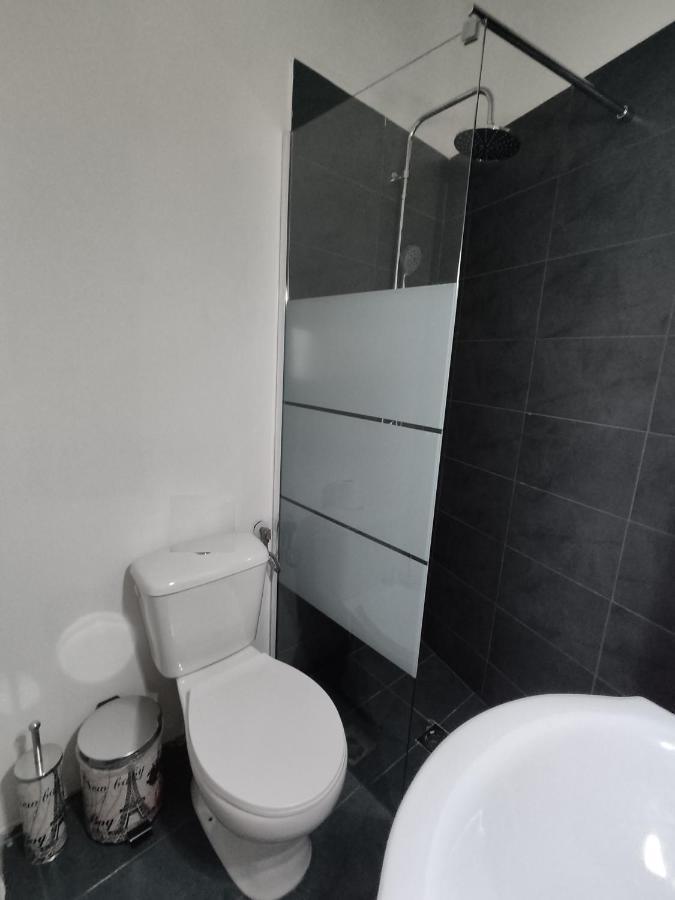 Ferienwohnung Pure Urban Metro Kato Patisia Athen Exterior foto